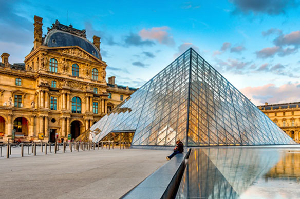 Central Paris Apartment Rental – 7th Arondissement – La Maison Royale Musée Louvre Tour